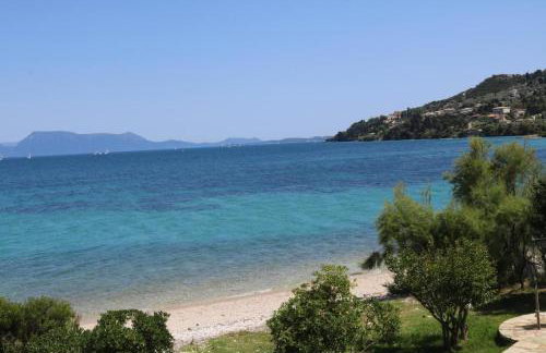 By the sea - Photo 11