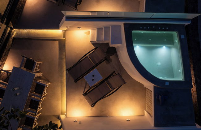 Yiota Collection 4 Suites & 4 Prive Jacuzzi - Foto 79