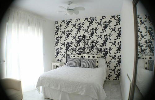 Vive Sanlúcar con aparcamiento en la puerta - Foto 1