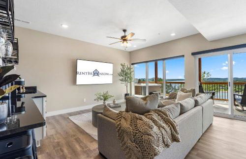 Sunset Salut - Foto 40