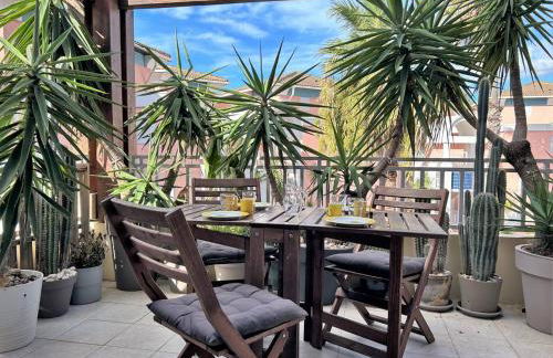 Appartement Duplex 100m Plage, Terrasse, Parking, 4 Couchages - Le Lavandou - FR-1-251-533 - Foto 1