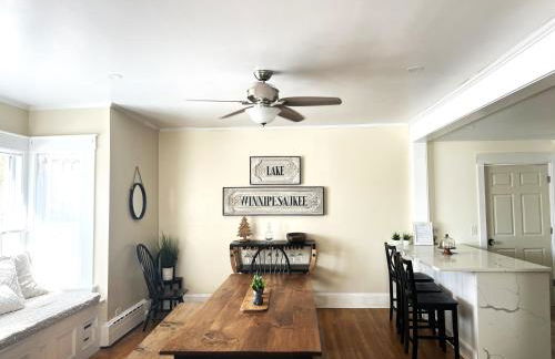 Main House - 3 Story 5 Bed 3 Bath Private Deck Courtyard Pet Friendly fee applies - Photo 6