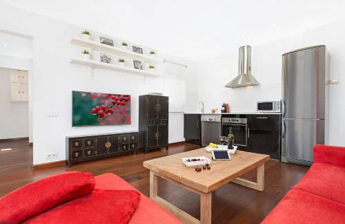 Atic Barcelona - Foto 4