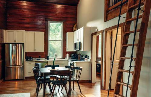 Corton Lodge on the Elk River - Riverview Suite - Foto 24