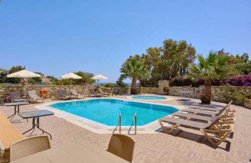 Family seaside Kladissos Villa with private heated pool! - Foto 43