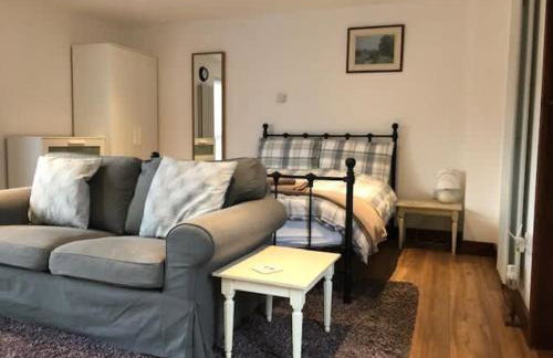 Millbrook House Apartments 8 - Photo 6