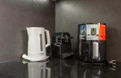 Arena Marina - Pool and relaxation near the airport - Foto 66