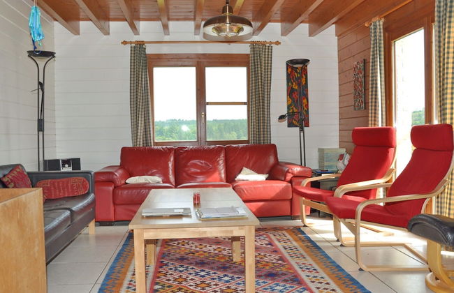 Chalet Just Outside Hampteau Offering Magnificent Views Across the Ourthe Valley - Foto 15