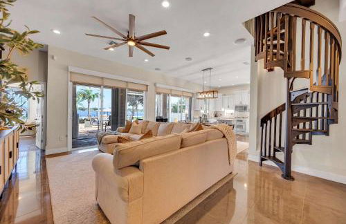 5Br Sleeps 16 Private Pool-Dog Friendly-Fire Pit - Foto 10