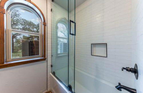 Magnificent 90-acre Texas Ranch Estate On San Marcos River - 5 Bedrooms - Newly Renovated & Professionally Furnished 9t Ranch By Boutiq - Foto 34