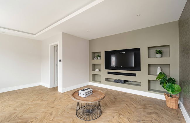 Skyvillion -4bed Cozy Cockfosters Apt Mins To Tube - Foto 13