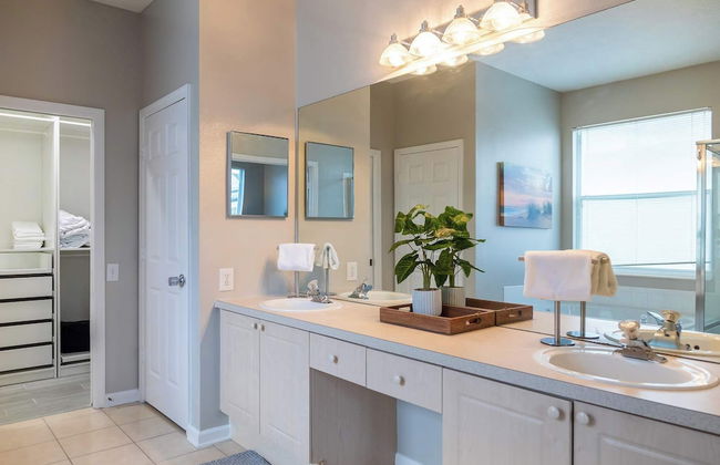 Mickey's Hide Away Screened-in Pool - Foto 21