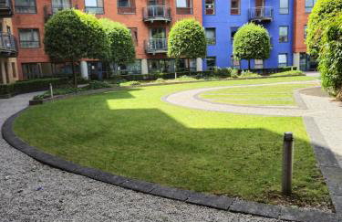 Stylish 2-Bed Apartment, Free Parking, Walk to Hospital & Uni - Foto 42