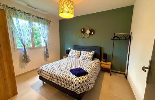 Villa 120m2 accès PMR piscine chauffée et jacuzzi - Foto 14