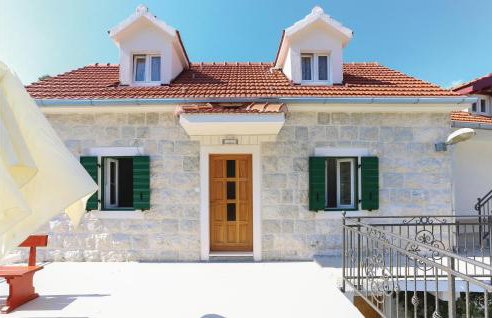 10 Bedroom Beautiful Home In Kucice - Foto 16