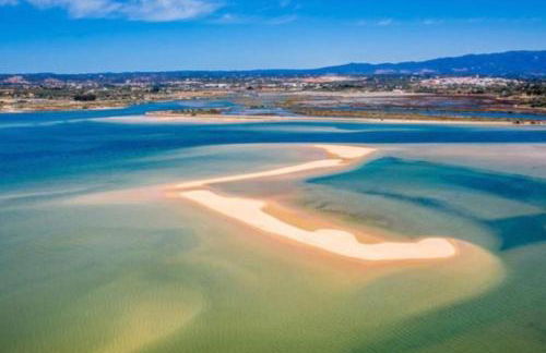 Apartamento encantador com piscina - Foto 22