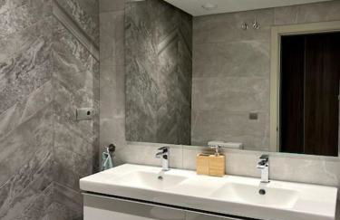 Luxury penthouse with sea view in La Cala Golf Resort - Photo 9