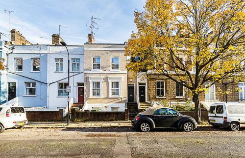 Stylish Shepherd's Bush Flat w/ Patio - Foto 28