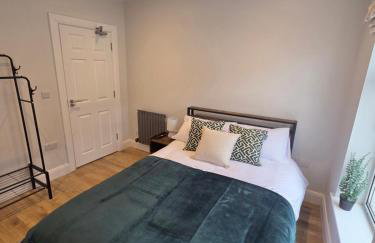 Newly Refurbished Townhouse - Foto 13