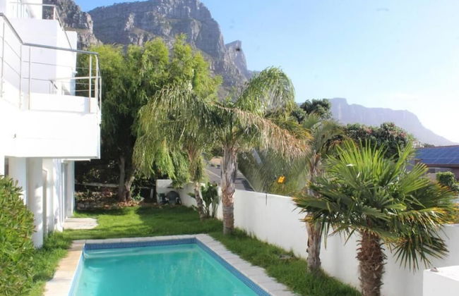 Cozy Camps Bay House With Mountain and sea View - Foto 17
