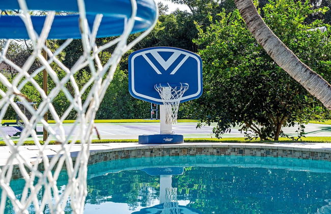 Luxurious 6-Bedroom Villa with Pool & Games - Foto 17