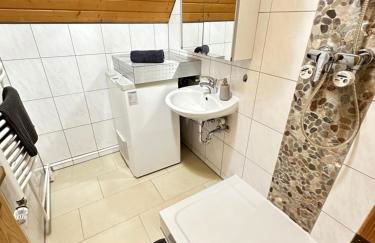 8 Einzelbetten Böblingen I 6 Schlafzimmer I 2 sep Ebenen I 2 Bäder, 2 sep WC I Messe, A81 I Monteure, Teams - Foto 21