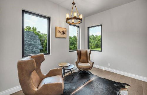 Game Room and Hot Tub! Lakefront Monkey Island Haven - Foto 17