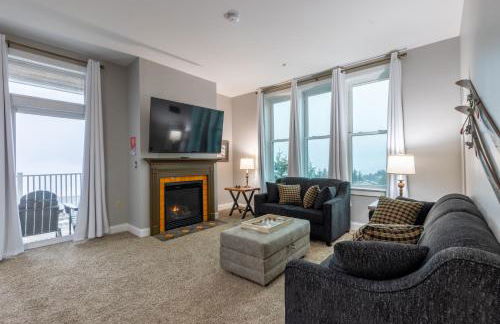 Snowshoe Village Ski-in - Ski-out Condo w Hot Tub - Foto 41