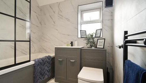 Modern Luxury Home - Pool Table - Sleeps 5 - Foto 5