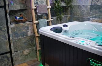 Nuit de la sagesse "jacuzzi terrasse et parking privé" - Foto 1