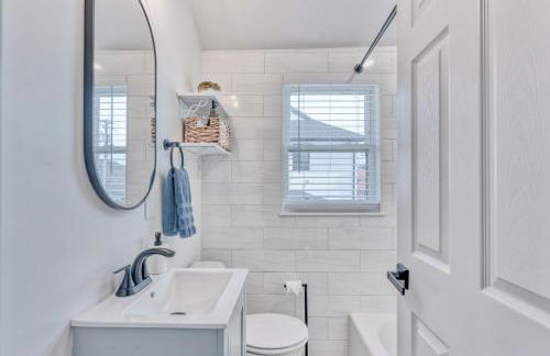 New Beach House with Game Room - Foto 16