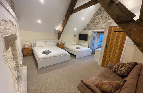 Large Historic Farmhouse in Rhondda Valley Perfect for Groups with Hot Tub - Foto 22