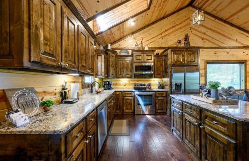 Just the Two of Us RIVER FRONT Luxury Cabin - Foto 22