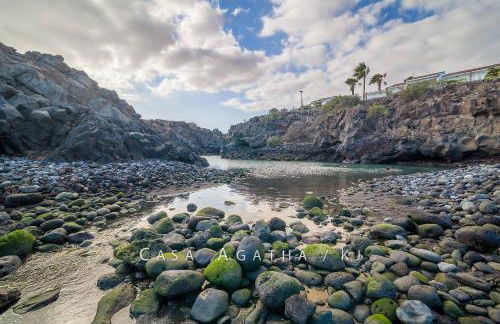 CASA AGATHA - 3 terraces, AC, tv channels, 2 bedrooms & bathrooms, heated pool - Foto 44