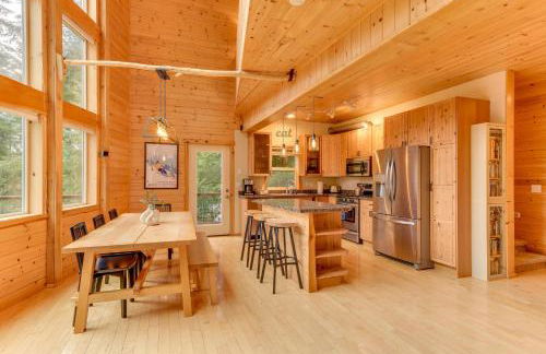 Grizzly Tower Packwood Cabin with Hot Tub! - Foto 3