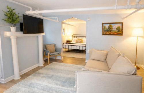 Cozy 1Bdrm • Great Location • Fast Wi-fi - Foto 3