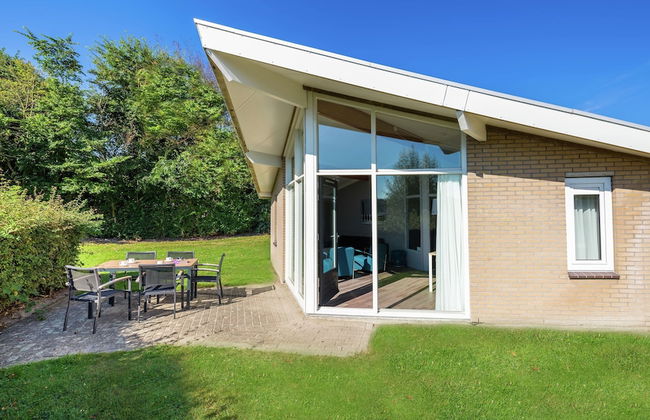 Restyled Bungalow with Dishwasher near Cozy Domburg - Foto 1