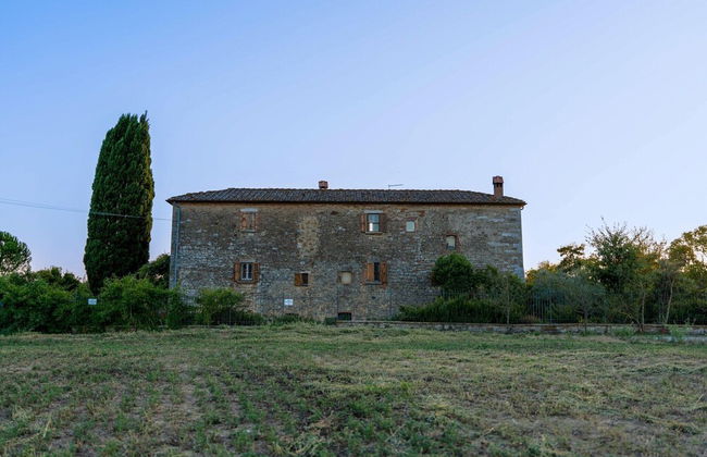 Adorable Farmhouse in Asciano - Photo 29