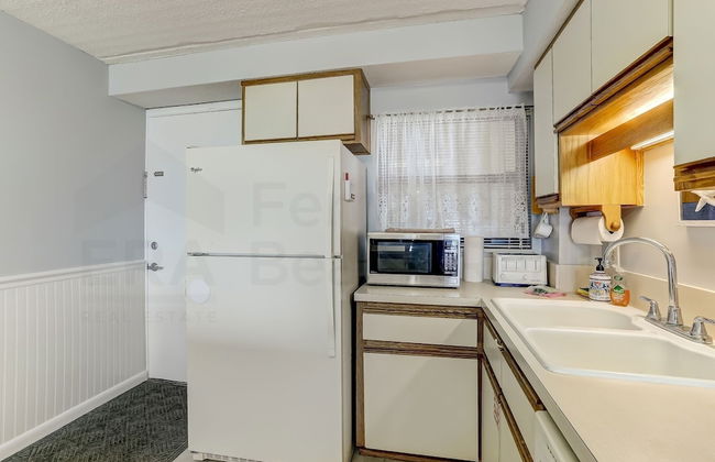 Convenience Direct Oceanfront Condo with Private Balcony by RedAwning - Photo 15