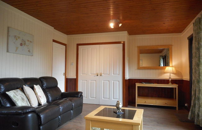 Bluebell Lodge 5 with Hot Tub - Photo 10