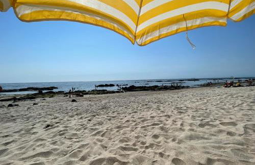 Condominio encantador, com piscina e vista mar - Ocean View Apartment - Foto 17