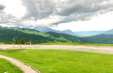 Charmant appartement avec départ et retour skis aux pieds - Photo 31