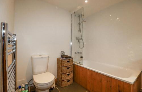 Coombe Barn - Photo 23