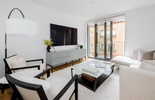 Luxury Central Mayfair Townhouse with A/C 3BR 3BA - Photo 33