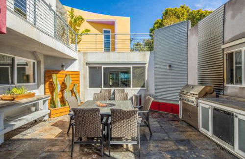 Beach Resort Home with Ocean Views Jacuzzi & Sauna! - Foto 57