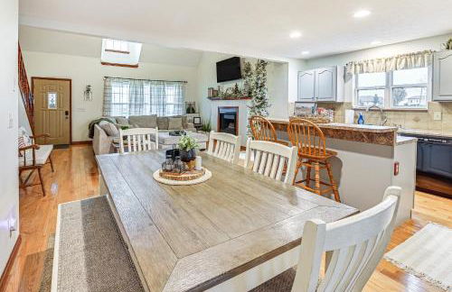 Williamstown Gem with Private Pool and Hot Tub! - Foto 8