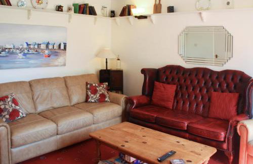 Churchview House - Photo 2