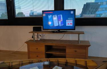 Im Herzen von Wiesdorf- Blick auf das BAYER-KREUZ -Appartement mit 2 Schlafzimmern & 3 Betten-für 4 Personen -Zentral gelegen - Friedrich Ebert Platz 5a , 4te Etage -kein Aufzug -Lift- Dachterrasse und Sauna - Kaution Pflicht - - Foto 14