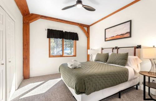 Mountain Retreat Sleeps 10 with Pool Table and Arcade - Foto 36