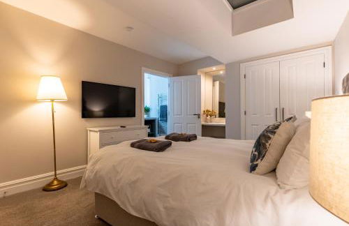 Brand New Riverside Apartment - Foto 14